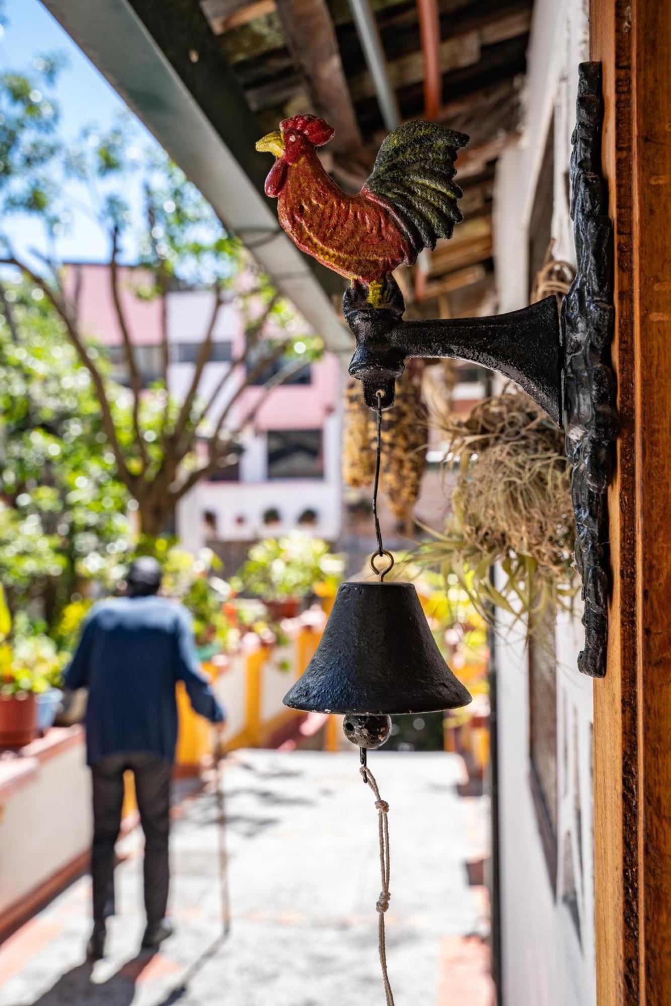 Hostal Riviera Sucre Otavalo Exterior foto